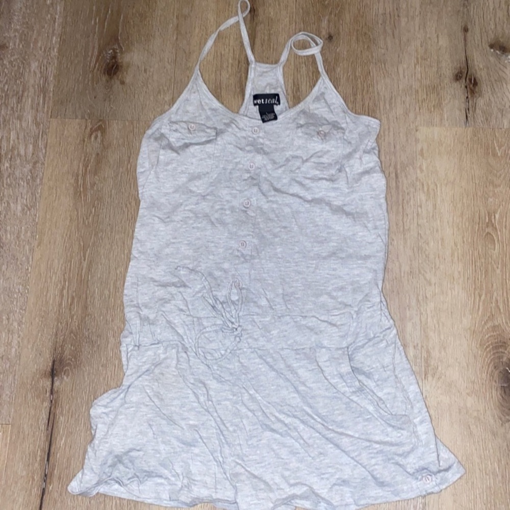 Wet seal romper